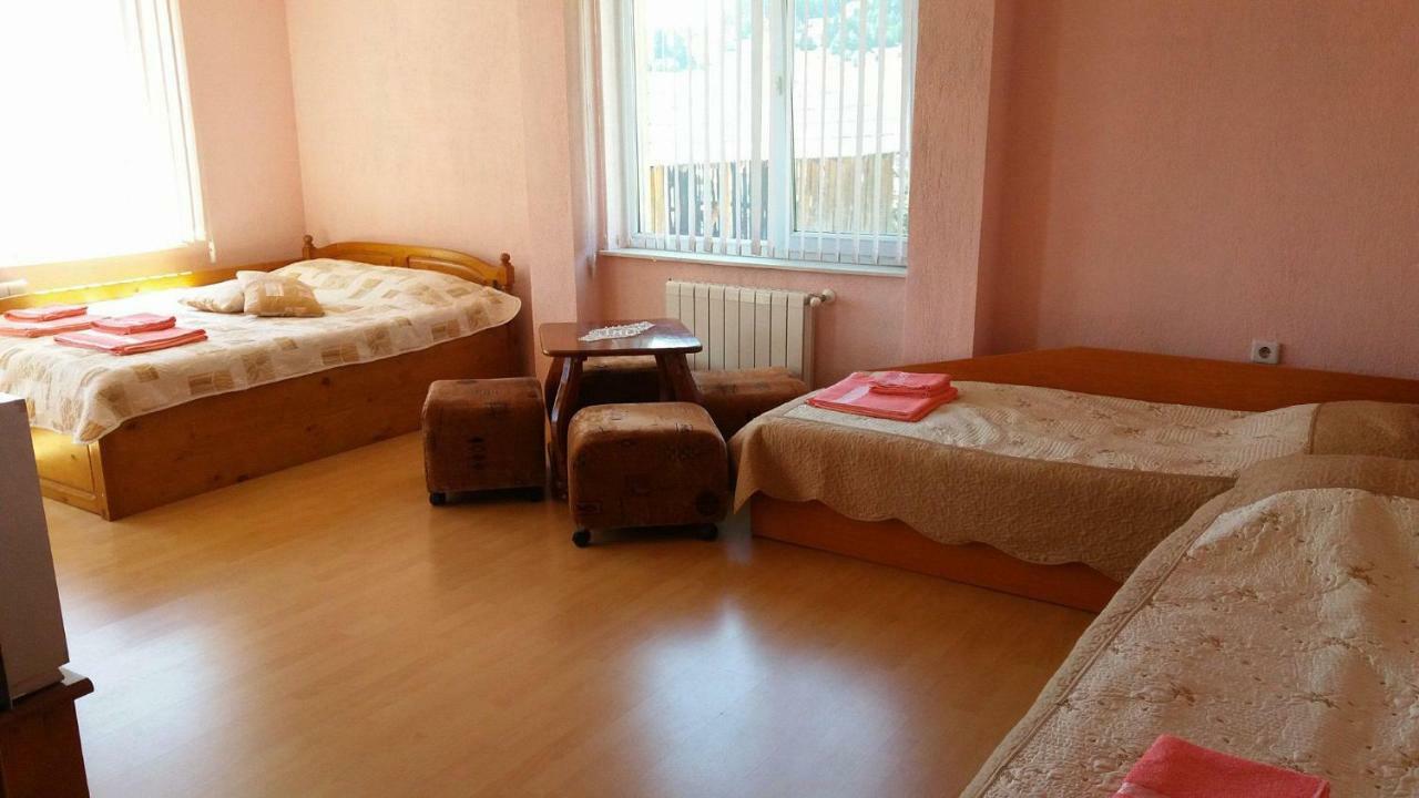 Къща За Гости Мелиса Borino Exterior photo